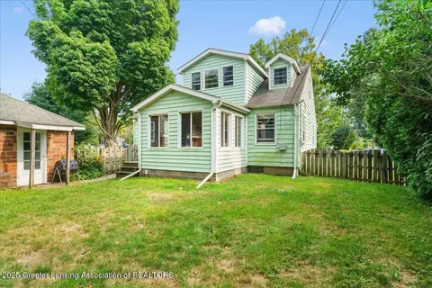 Exterior - 133 E Riverside St, Williamston, MI 48895 photo 4 of 6
