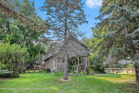 4650 Waugh Rd, Owosso, MI 48867