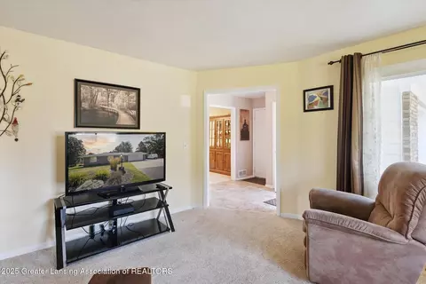 3885 Sage Ln, Dewitt, MI 48820 photo 10
