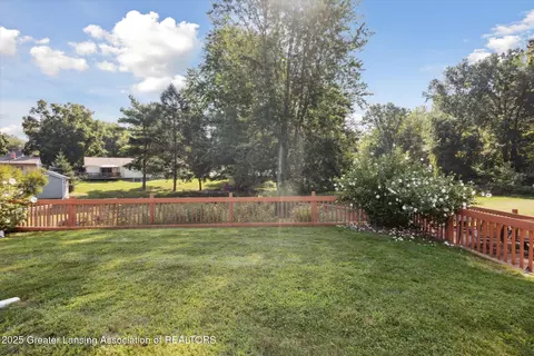 3885 Sage Ln, Dewitt, MI 48820 photo 32