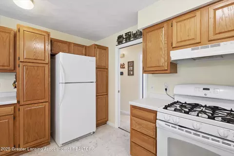 3885 Sage Ln, Dewitt, MI 48820 photo 15