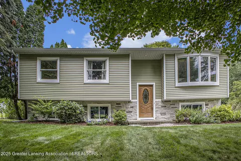 13000 Beardslee Rd, Perry, MI 48872 photo 2