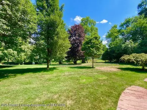 9916 Riverside Dr, Eagle, MI 48822 photo 32