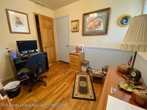 9916 Riverside Dr, Eagle, MI 48822 photo 22