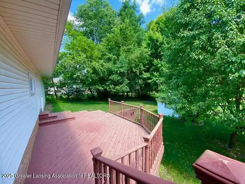 9916 Riverside Dr, Eagle, MI 48822 photo 37