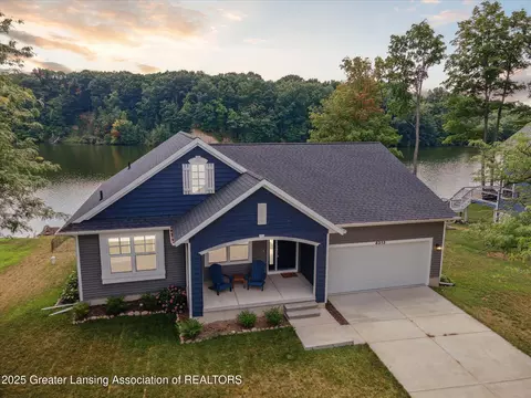 4313 Gold Dust Pt, Perrinton, MI 48871