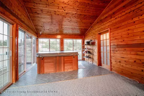 Entry Way - 6560 Lansdown Dr, Dimondale, MI 48821 photo 6 of 6