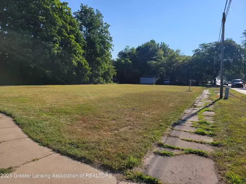 610 W State St, Saint Johns, MI 48879 photo 5