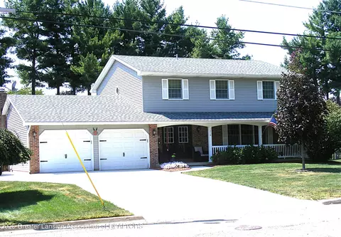 1218 S Clinton St, Charlotte, MI 48813
