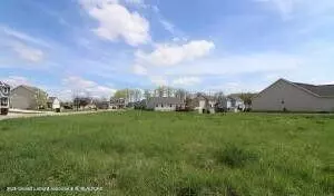2702 Yachtsman Dr, Lansing, MI 48911