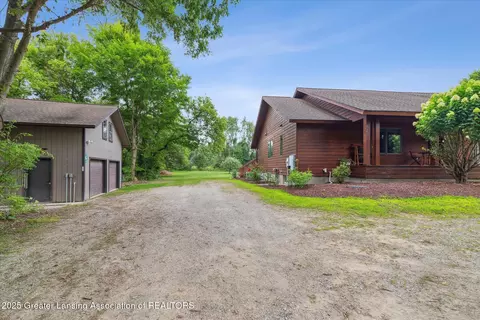 Exterior - 8401 Winegar Rd, Perry, MI 48872 photo 11 of 14