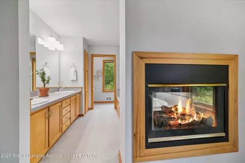 Bath - 8401 Winegar Rd, Perry, MI 48872 photo 2 of 5