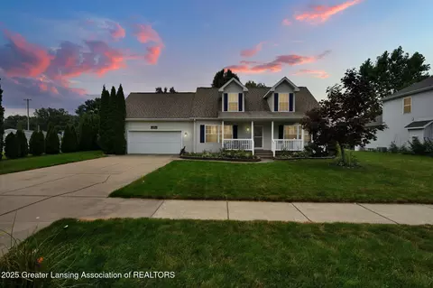 5011 Haddon Hall Dr, Holt, MI 48842