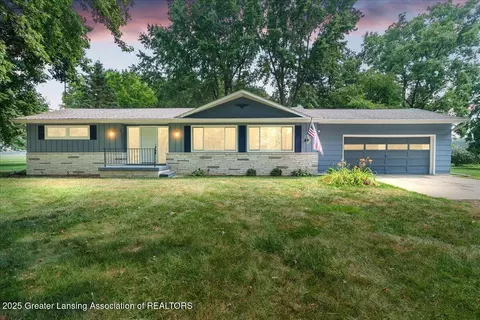 9495 Krouse Rd, Ovid, MI 48866