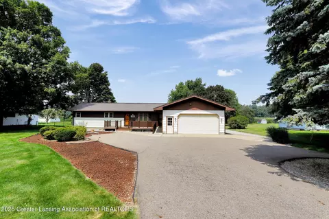 1399 E Clinton Trl, Charlotte, MI 48813