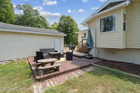 225 Washington St, Maple Rapids, MI 48853 photo 16