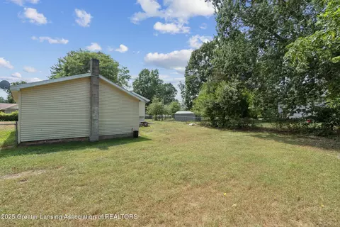 225 Washington St, Maple Rapids, MI 48853 photo 14
