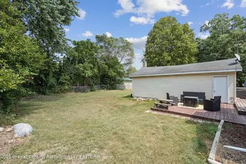 225 Washington St, Maple Rapids, MI 48853 photo 15