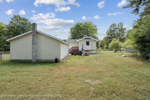 225 Washington St, Maple Rapids, MI 48853 photo 13