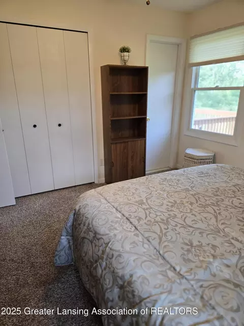Bedroom - 18775 Bull Run Rd, Gregory, MI 48137 photo 2 of 5