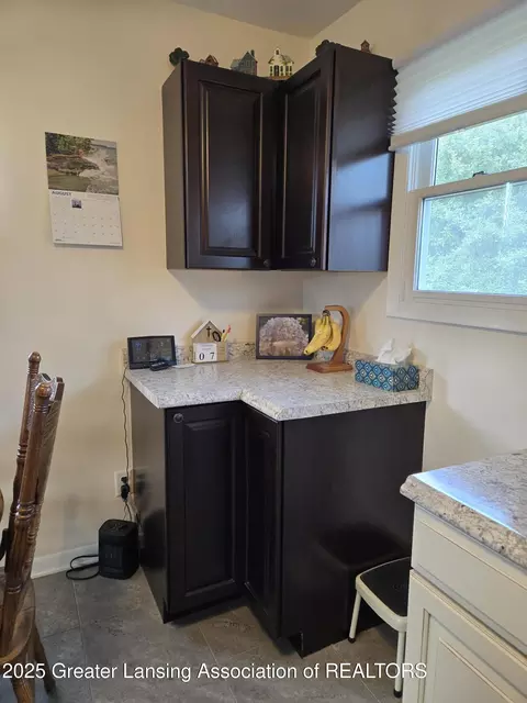 Kitchen - 18775 Bull Run Rd, Gregory, MI 48137 photo 3 of 3