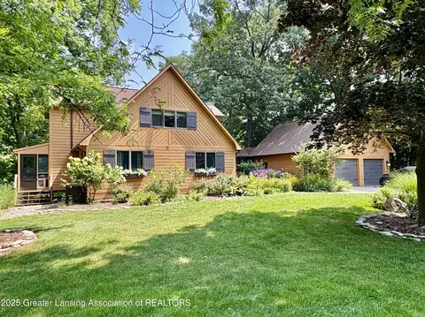12554 W Eaton Hwy, Grand Ledge, MI 48837