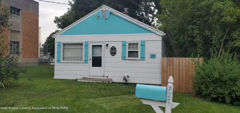 127 S Magnolia Ave, Lansing, MI 48912