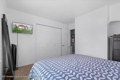 Bedroom - 2004 Cooper Ave, Lansing, MI 48910 photo 2 of 4