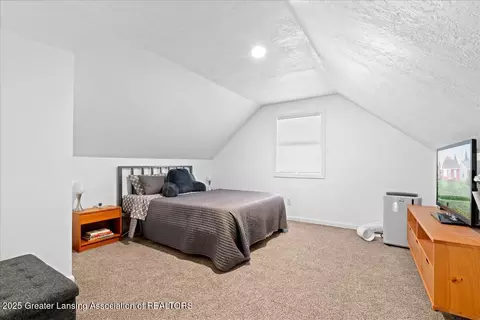 Bedroom - 2004 Cooper Ave, Lansing, MI 48910 photo 3 of 4