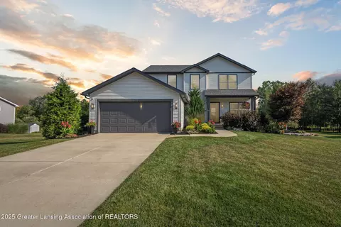 6670 Thunder Ln, Lansing, MI 48906