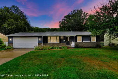 2921 Tecumseh River Rd, Lansing, MI 48906