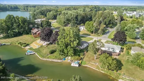 View/Area - 1122 E Geneva Dr, Dewitt, MI 48820 photo 8 of 8