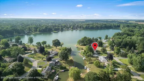 View/Area - 1122 E Geneva Dr, Dewitt, MI 48820 photo 3 of 8