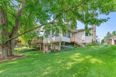 Exterior - 1122 E Geneva Dr, Dewitt, MI 48820 photo 4 of 6