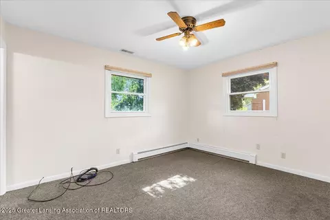 Bedroom - 1122 E Geneva Dr, Dewitt, MI 48820 photo 3 of 5