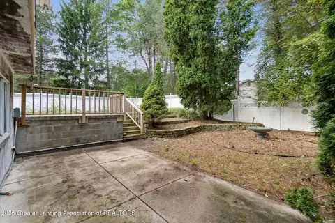Exterior - 15480 Boichot Rd, Lansing, MI 48906 photo 3 of 8