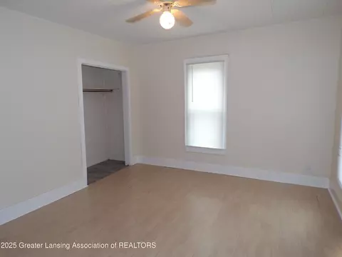 540 E Comstock St, Owosso, MI 48867 photo 11