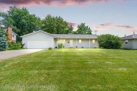 369 Rohloff Dr, Coldwater, MI 49036