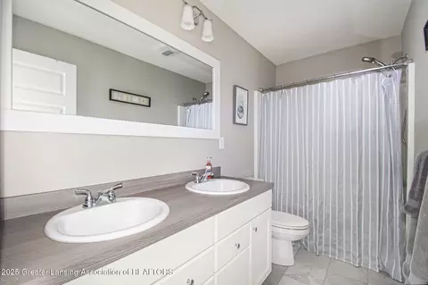 Bath - 1587 Wellman Rd, Dewitt, MI 48820 photo 5 of 5