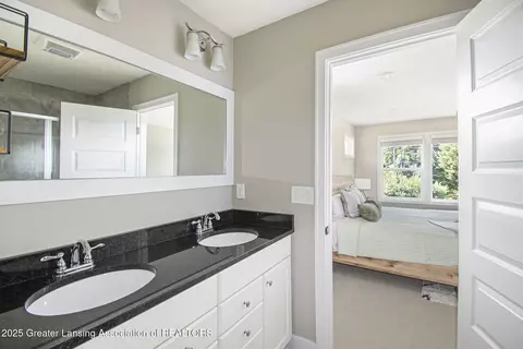 Bath - 1587 Wellman Rd, Dewitt, MI 48820 photo 4 of 5
