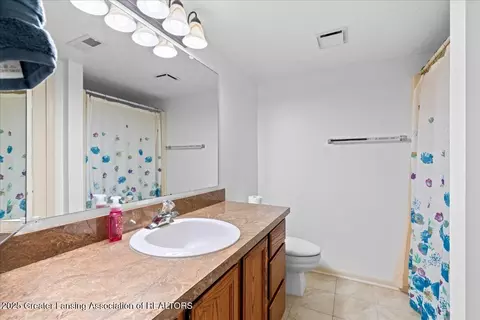 6526 Springtree Ln #30, Lansing, MI 48917 photo 25