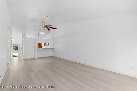6526 Springtree Ln #30, Lansing, MI 48917 photo 15