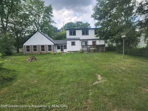 Exterior - 2500 Gary Ave, Lansing, MI 48906 photo 7 of 8