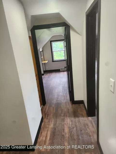Entry Way - 2500 Gary Ave, Lansing, MI 48906 photo 6 of 13