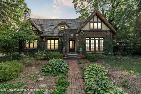 1107 W Grand River Ave, East Lansing, MI 48823