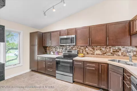 Other - 6923 Springtree Ln #143, Lansing, MI 48917 photo 2 of 17