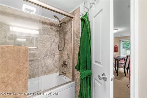 Bath - 6923 Springtree Ln #143, Lansing, MI 48917 photo 2 of 2