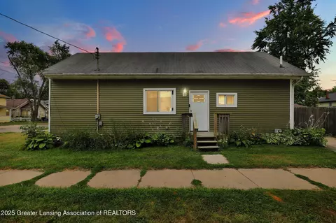 435 N Magnolia Ave, Lansing, MI 48912