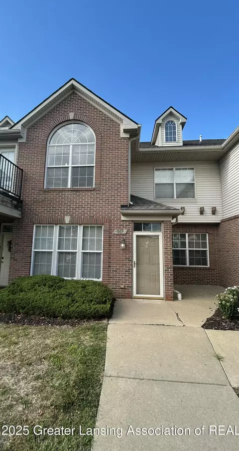 669 Worthington Dr, Lansing, MI 48906