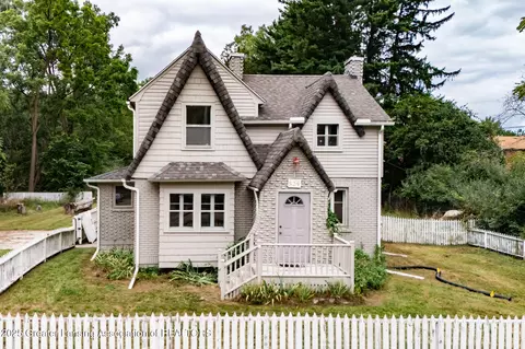 524 W Lake Lansing Rd, East Lansing, MI 48823